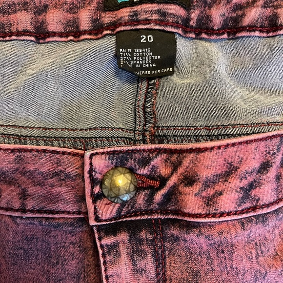 Reddish pink stonewashed jeans! - Picture 2 of 4